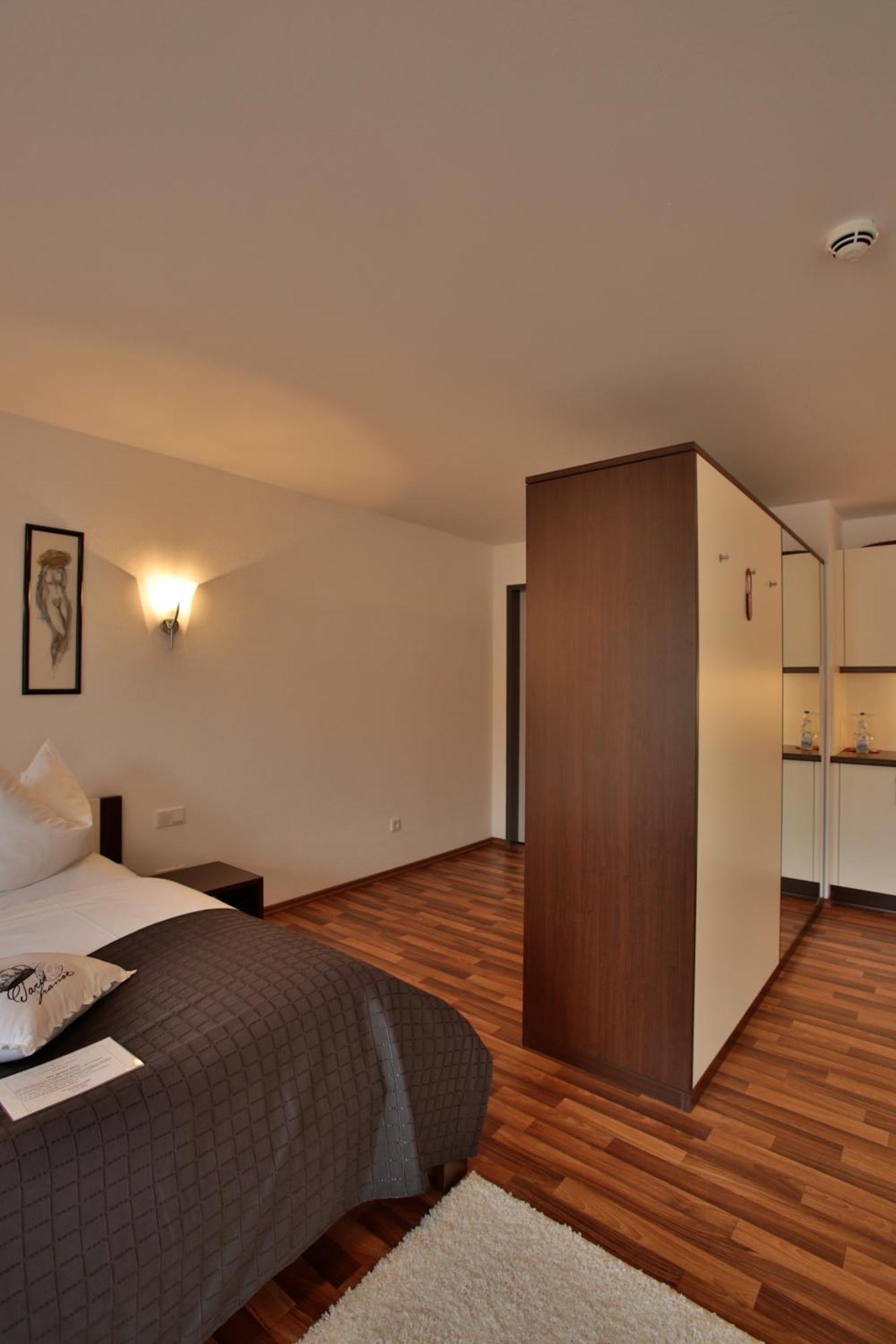 Hotel Am Marktplatz Gangkofen Δωμάτιο φωτογραφία