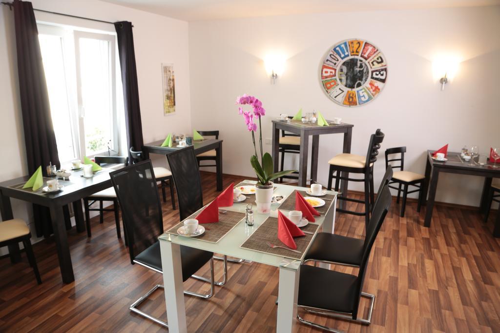 Hotel Am Marktplatz Gangkofen Εξωτερικό φωτογραφία