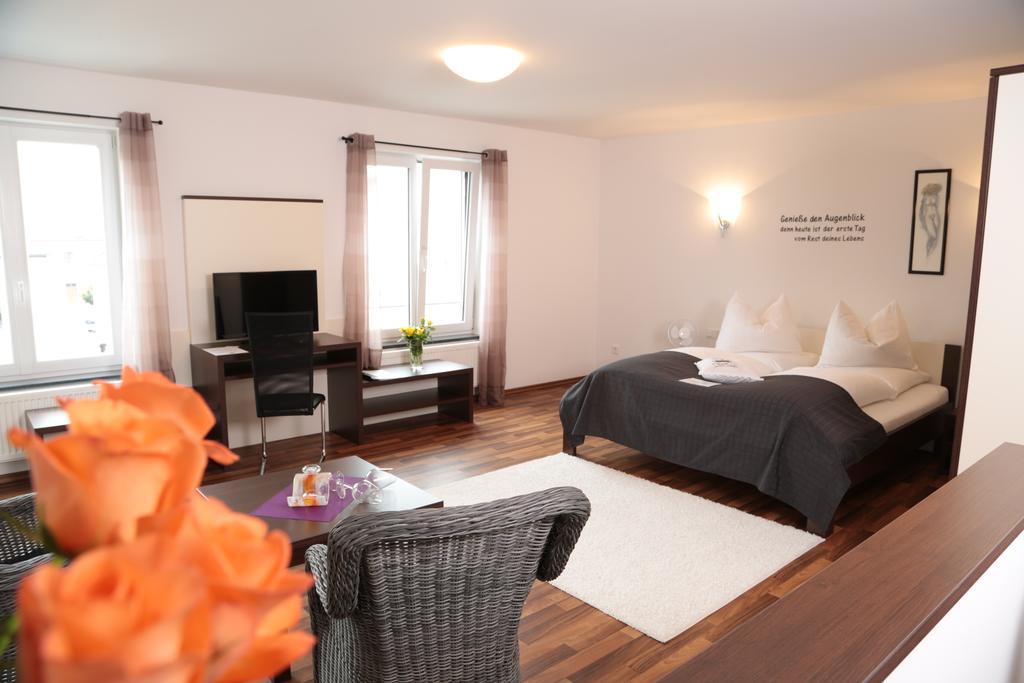 Hotel Am Marktplatz Gangkofen Δωμάτιο φωτογραφία